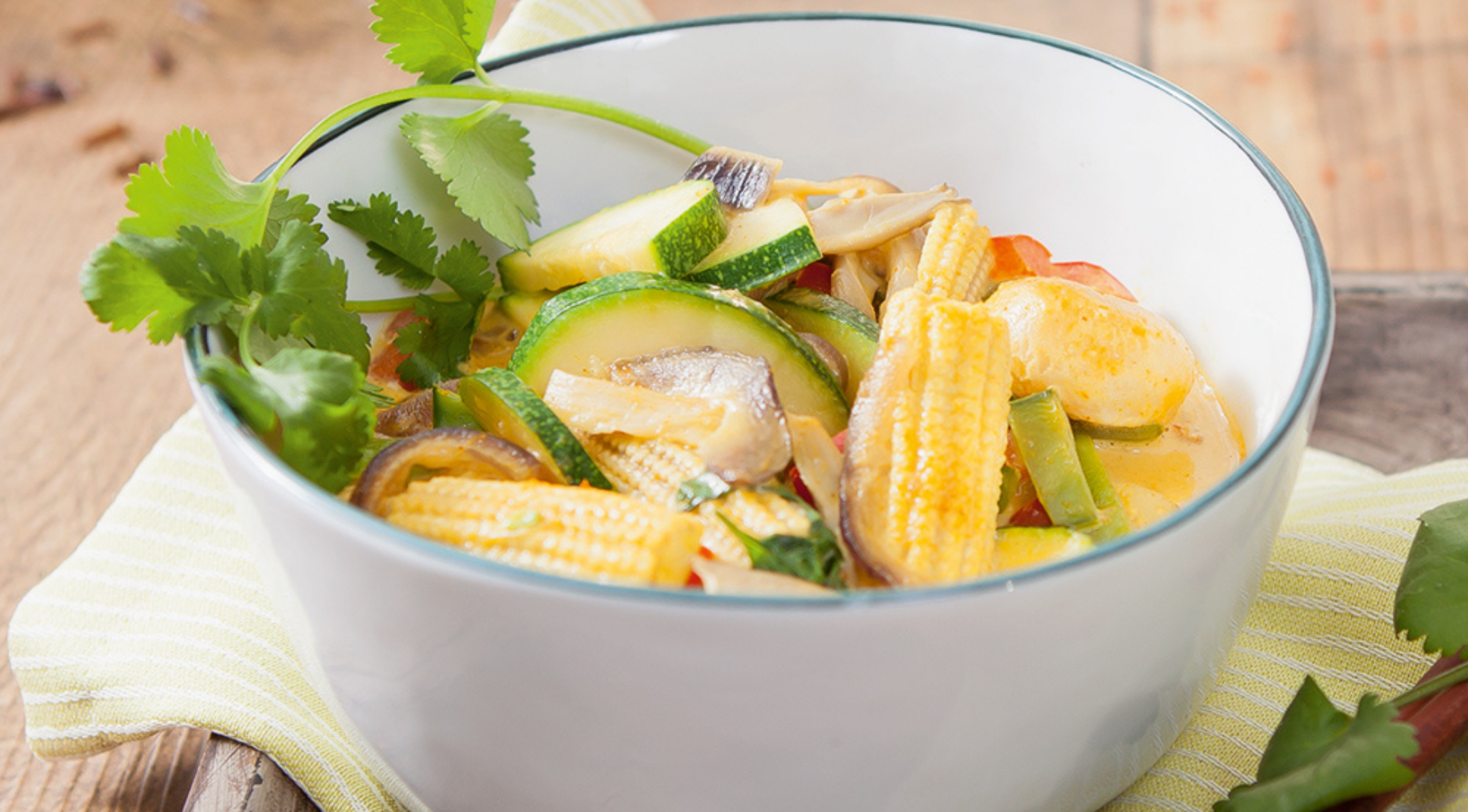 Asiatische Wokpfanne in Kokos-Mango Sauce