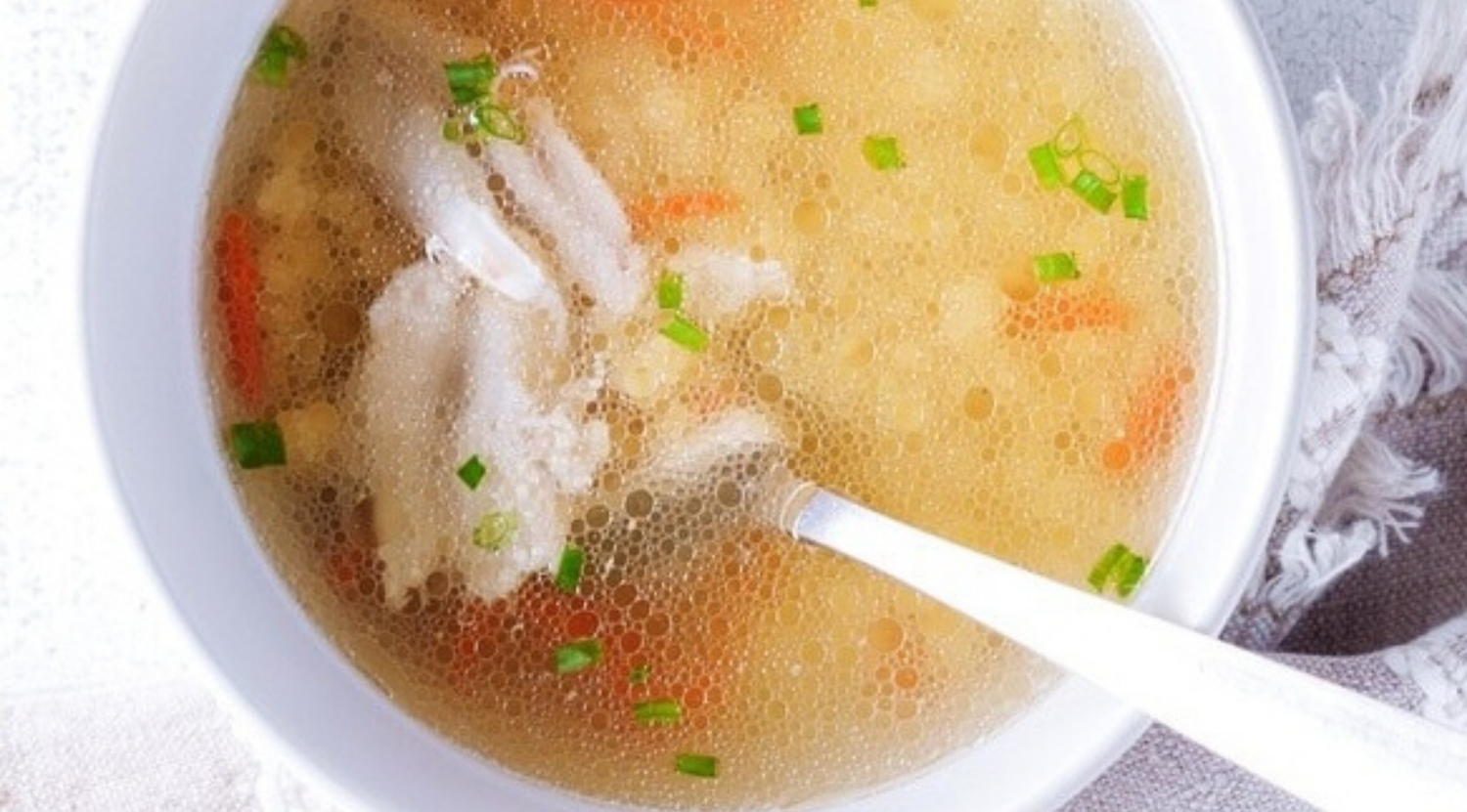 Schnell und einfach: Hühnerbrühe