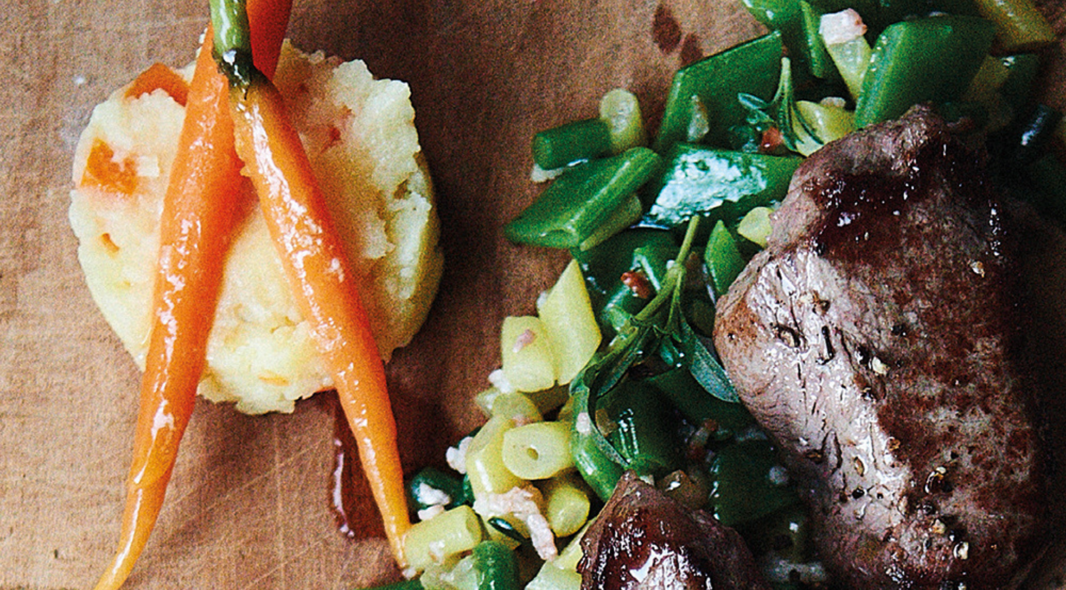 Wildschweinrückenmignons mit BBQ-Sauce