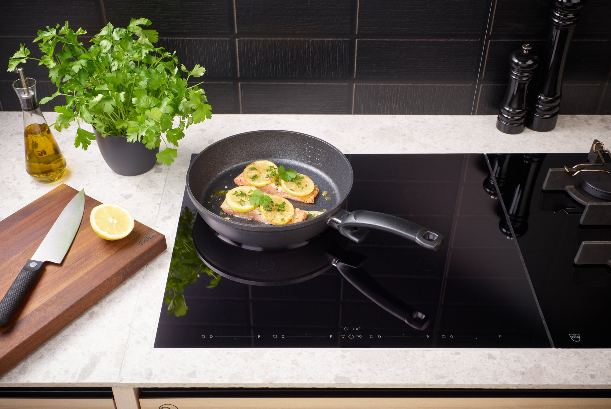 Adamant® Comfort Pan 28cm with Glass Lid