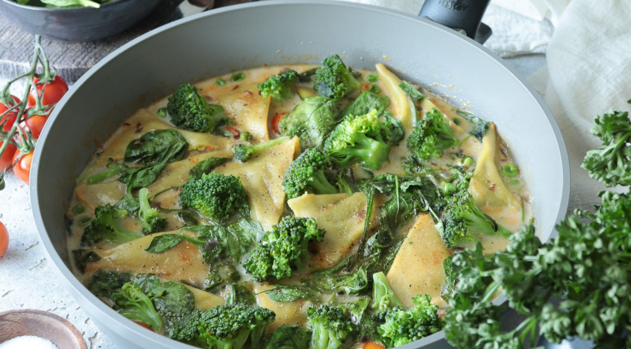 Gemüsepfanne mit vegetarischen Maultaschen