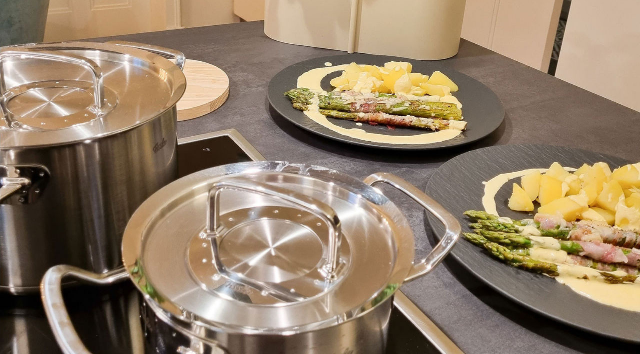 Grüner Spargel mit Bacon