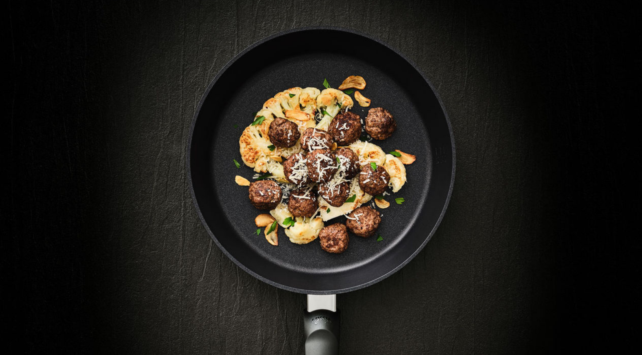 Parmesan-Blumenkohlklößchen