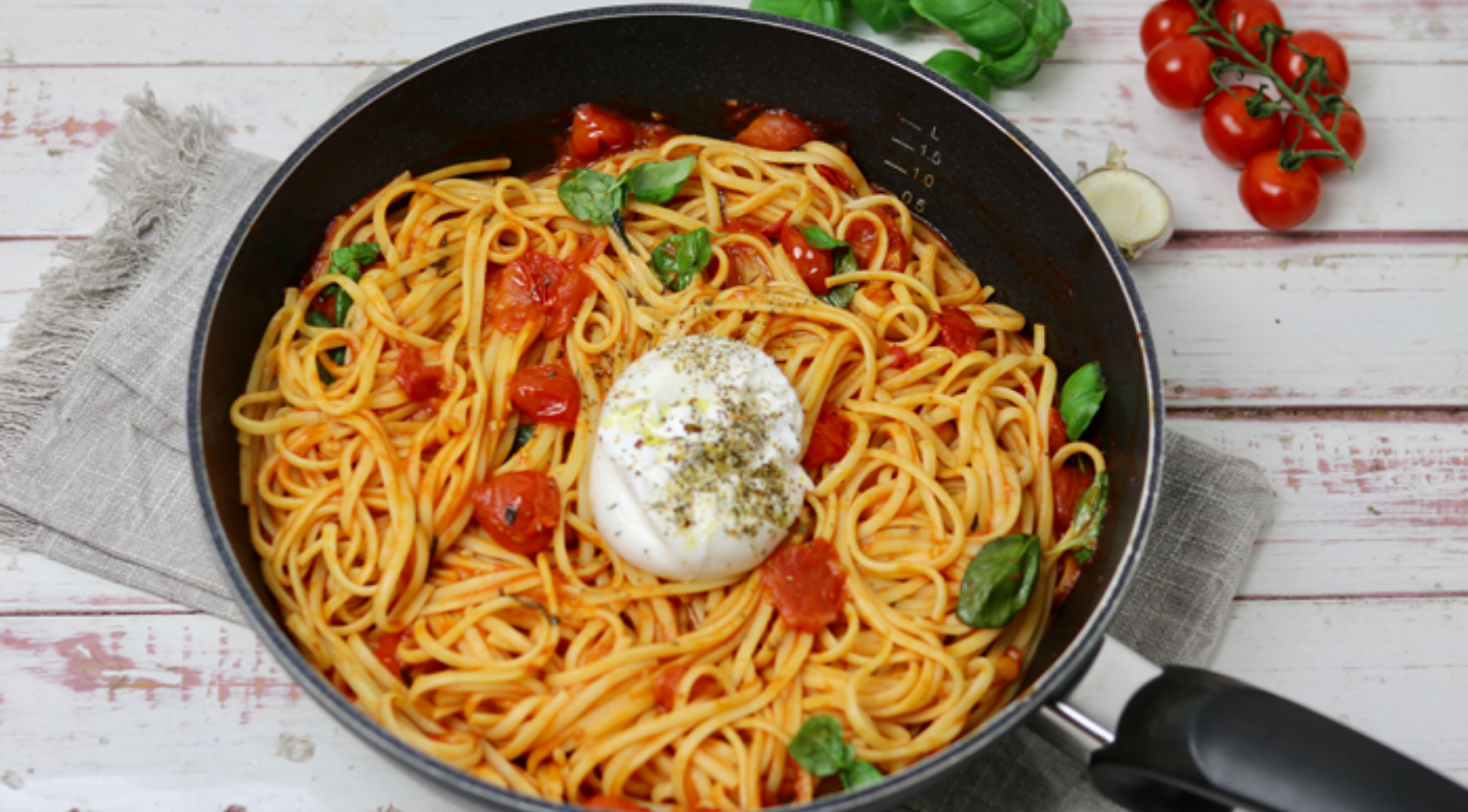 Pasta Burrata in Tomatensauce