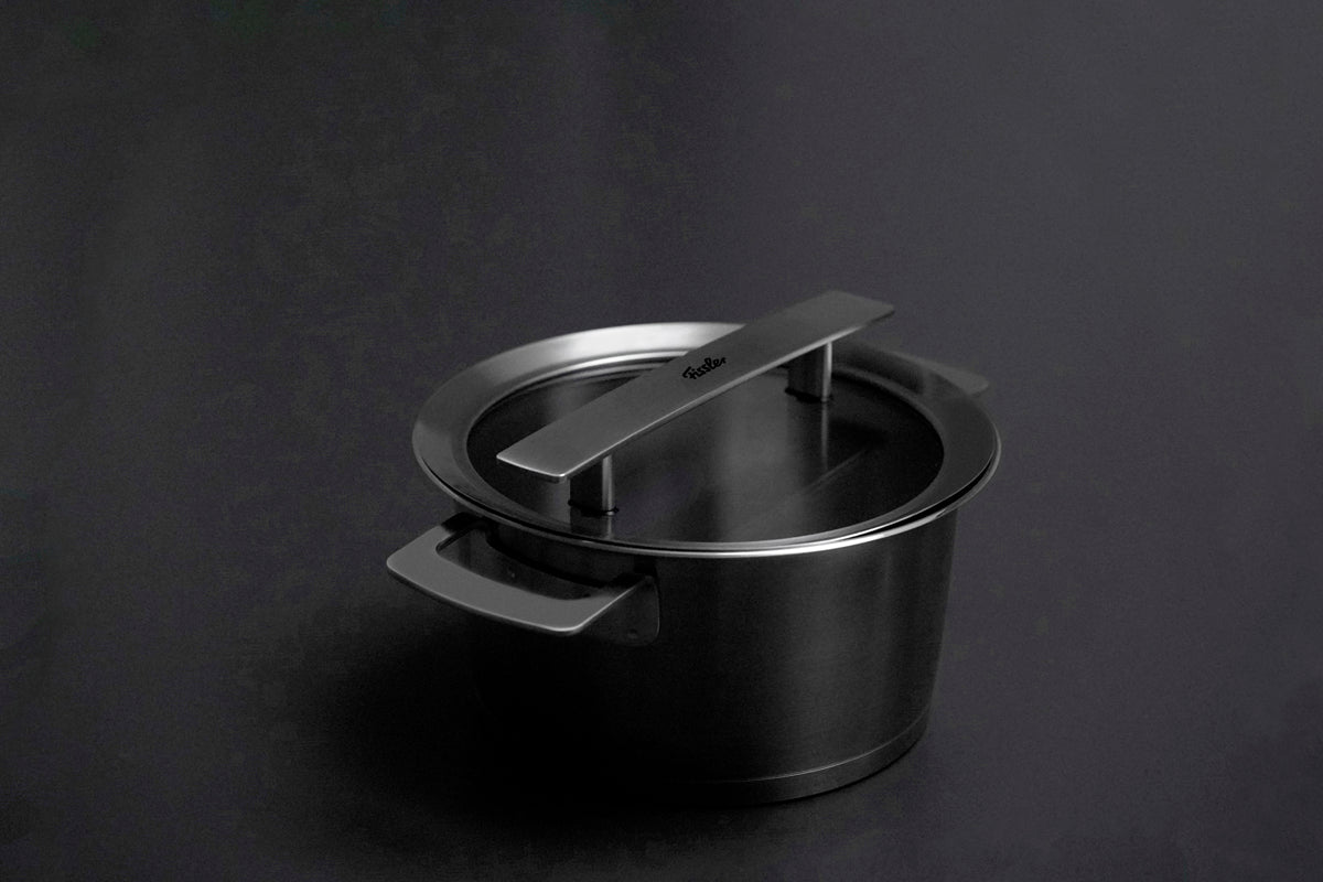 Fissler Phi Collection Kochtopf mit Glasdeckel: Made in Germany, Edelstahl, ergonomische Griffe, zeitloses Design für jede Küche.