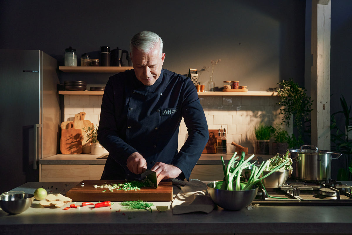 AST_2911859;1a42f7de050153a070b65f5410759443;SI_2791350