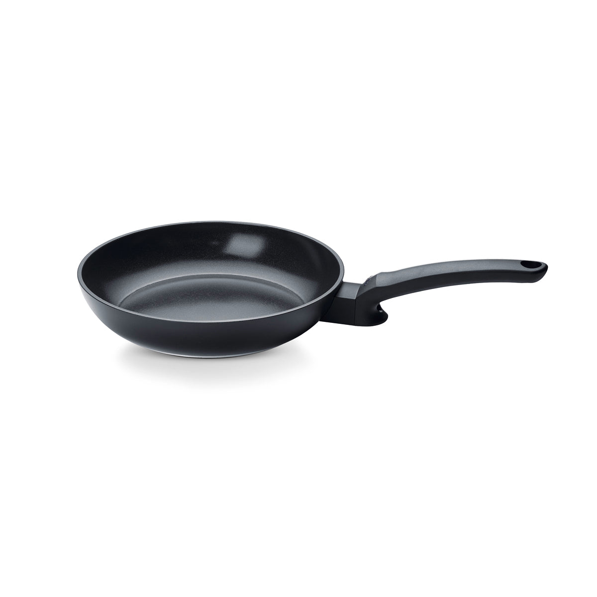 Fissler Ceratal® Evo Classic Pfannen-Set: 2 schwarze Keramikpfannen mit Antihaftbeschichtung (24/28 cm), ergonomische Griffe, zeitloses deutsches Design.