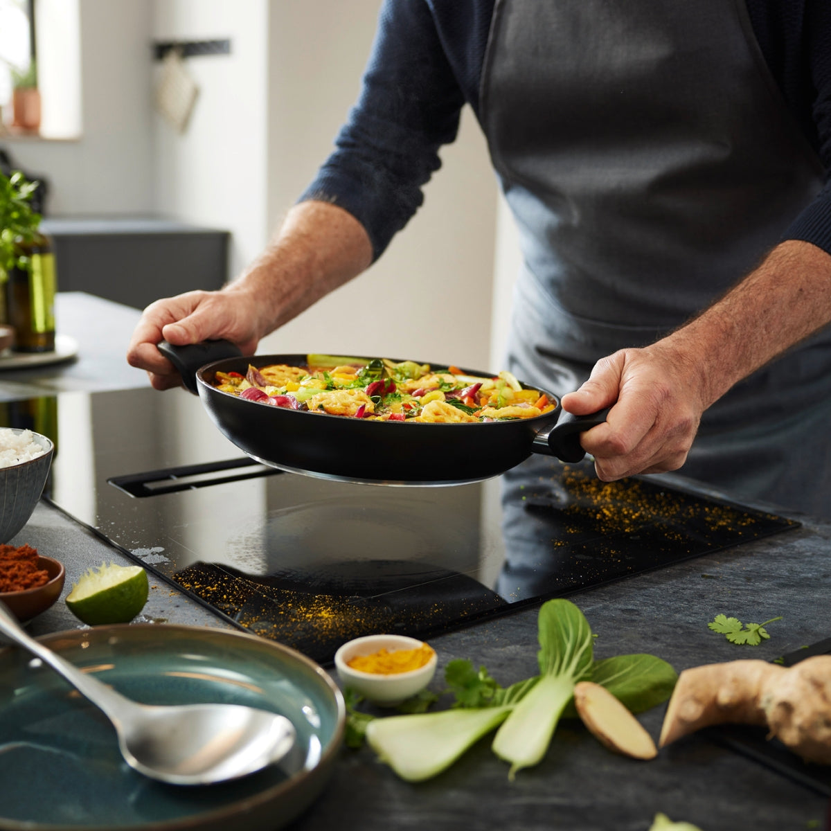 Fissler Essential® serving pan 28cm | Fissler
