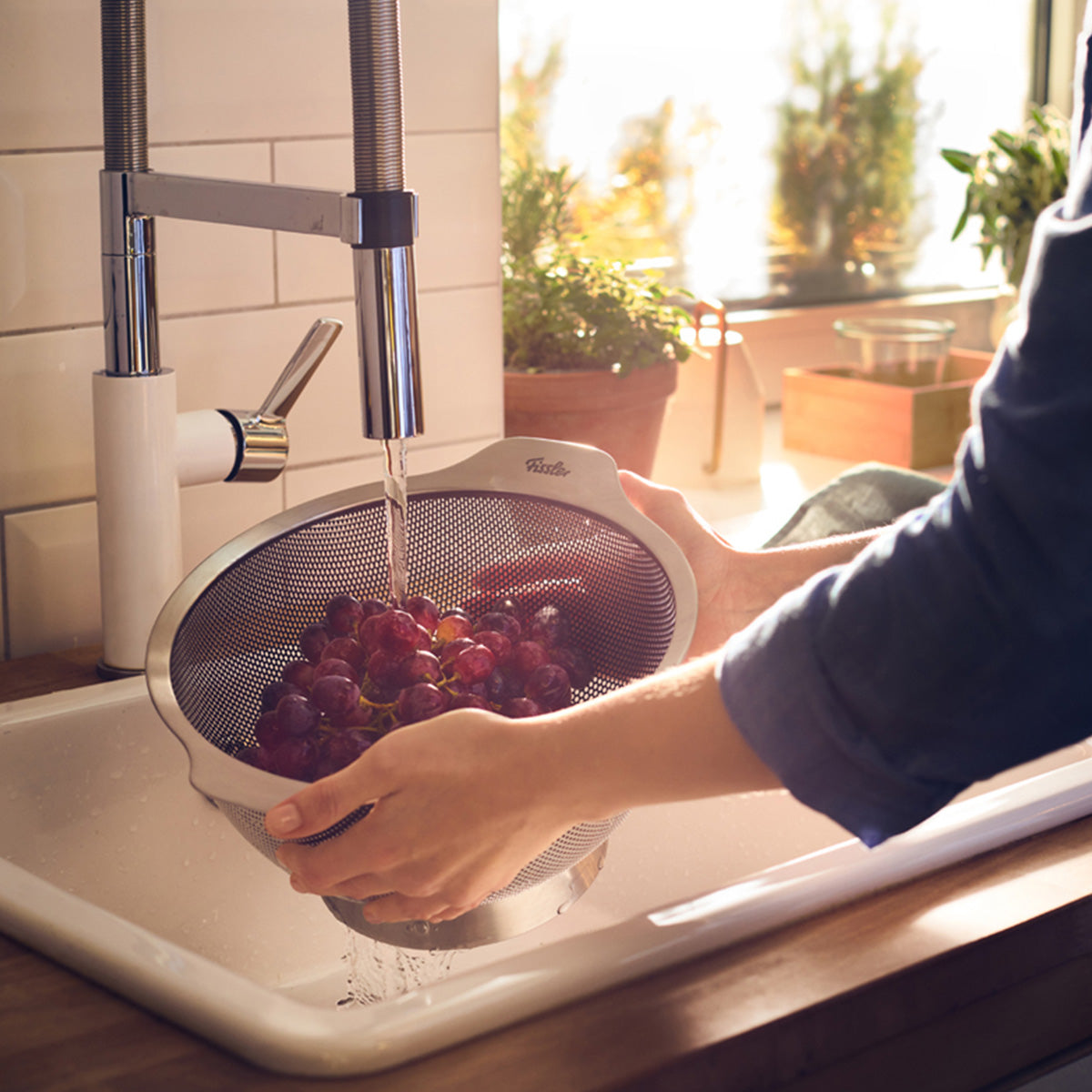 Fissler Essential Colander 24cm | Fissler